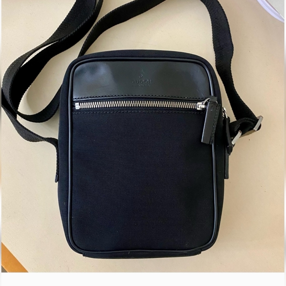 GUCCI Nylon Leather Crossbody/Shoulder Bag 💼 Black
